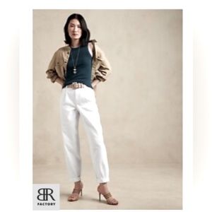 NEW Wmns Banana Republic Balloon Jean         SZ 34/18 color: white denim